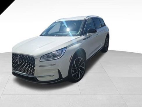 Used 2023 Lincoln Corsair Reserve FWD image 1