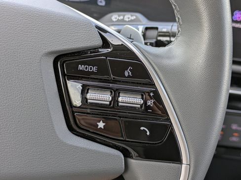 Certified 2023 Kia Niro EX FWD image 20