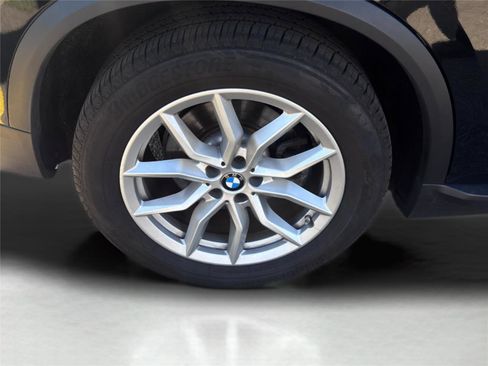Used 2023 BMW X5 xDrive40i w/ Premium Package AWD/4WD image 33