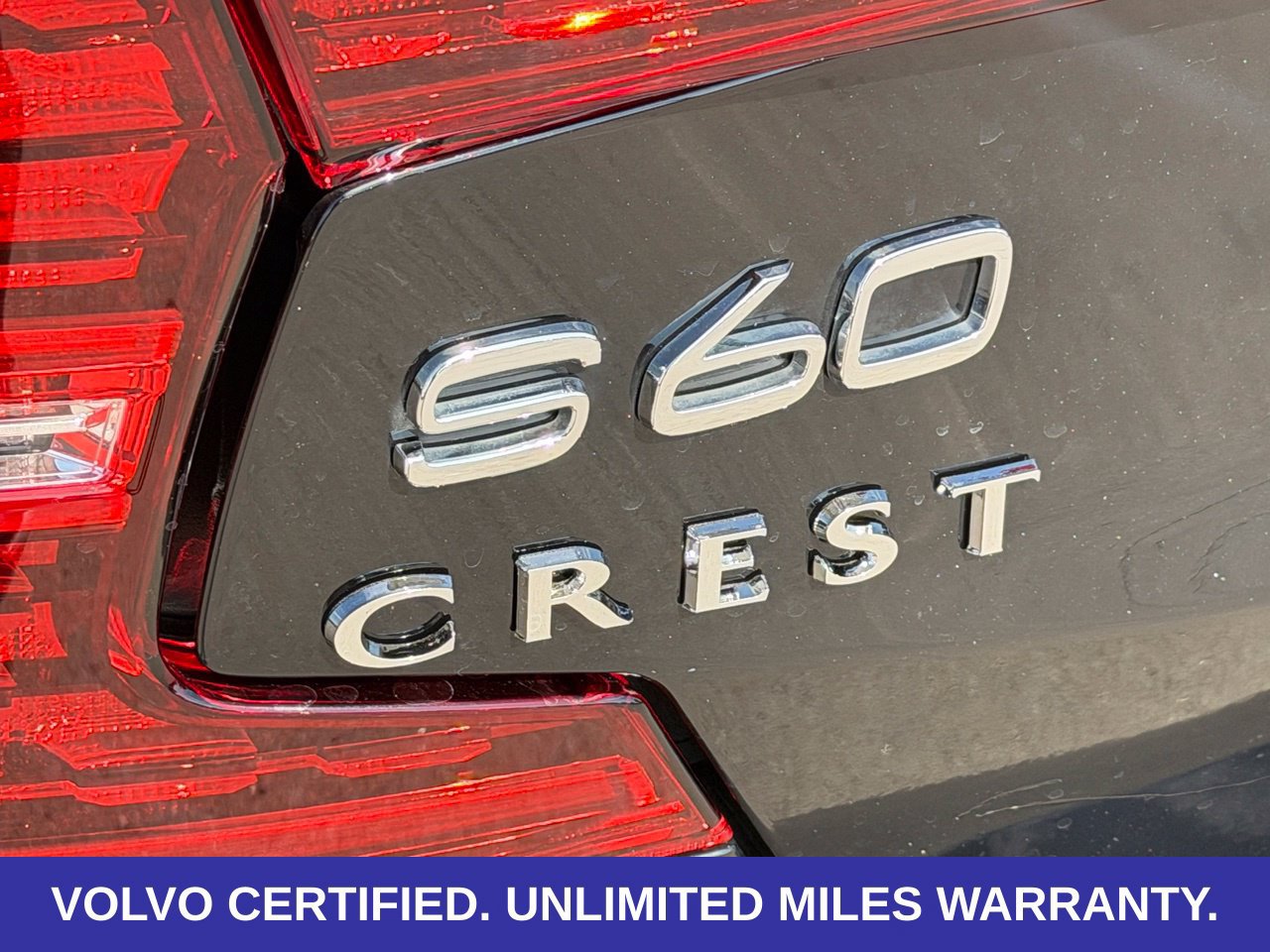 Certified 2024 Volvo S60 B5 Plus w/ Climate Package FWD image 18