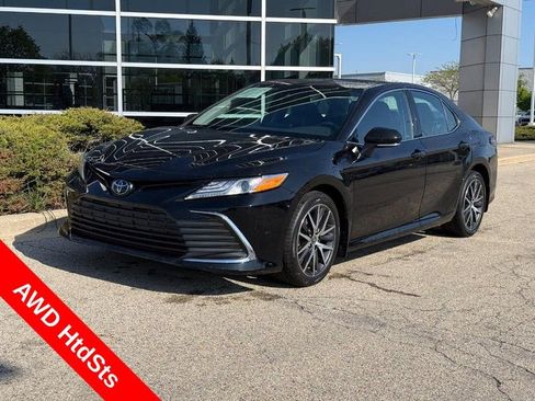 Used 2024 Toyota Camry XLE w/ Cold Weather Package AWD/4WD image 7