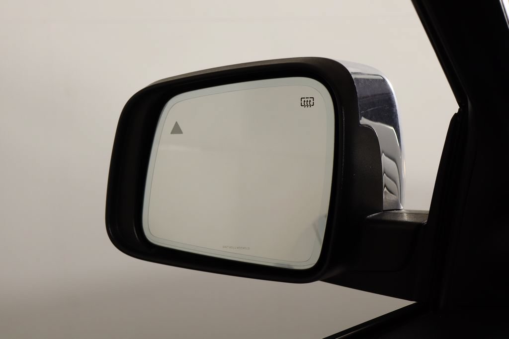 Used 2022 Jeep Grand Cherokee Limited AWD/4WD image 43