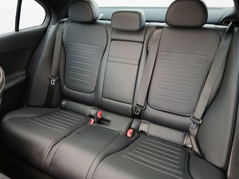 Used 2022 Mercedes-Benz C 300 Sedan image 21