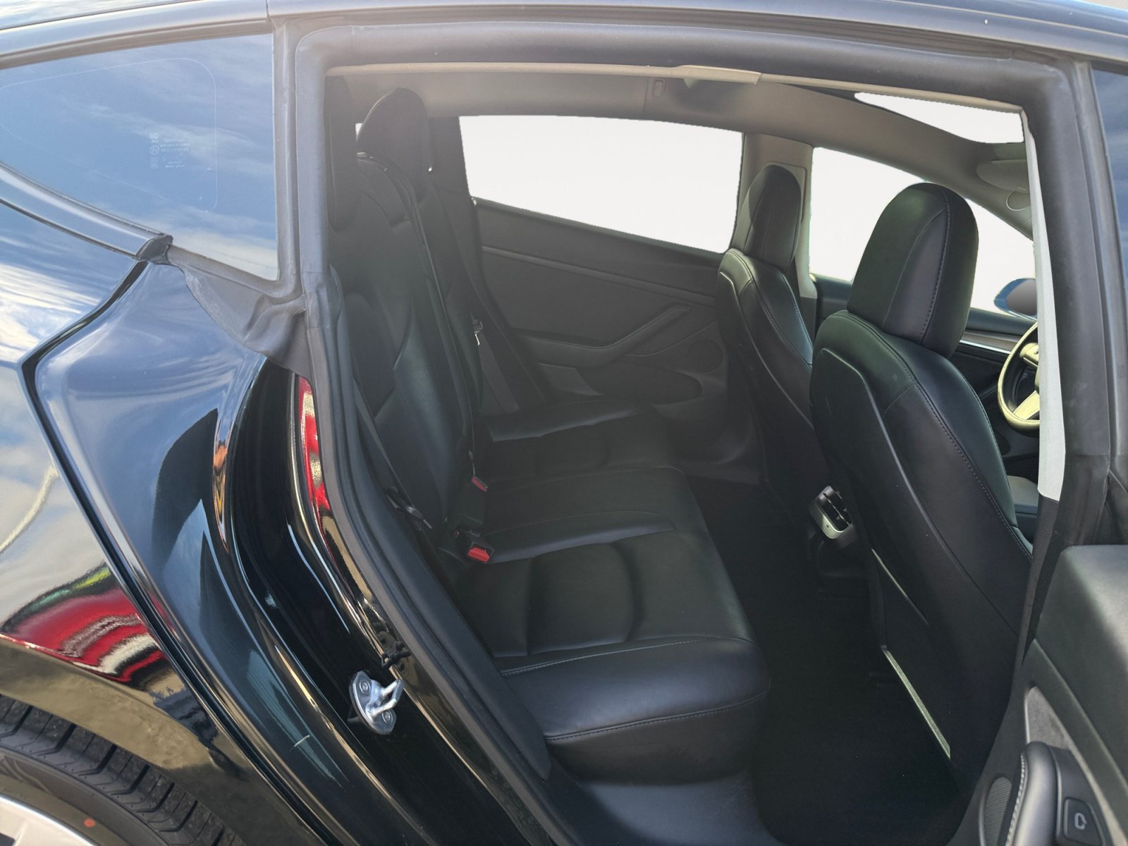 Used 2022 Tesla Model 3 RWD image 18