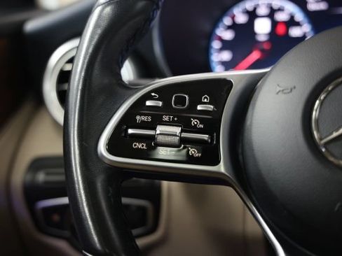 Used 2022 Mercedes-Benz GLC 300 4MATIC image 32