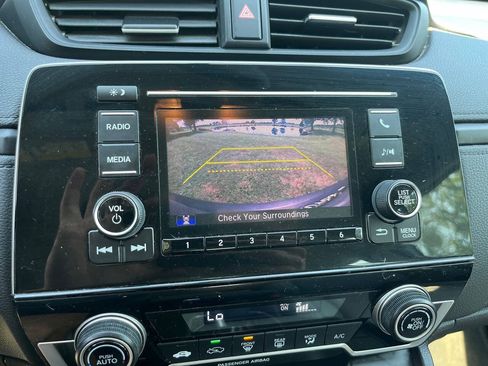 Used 2018 Honda CR-V LX image 11