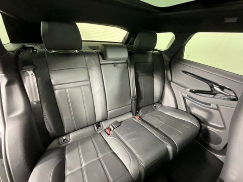Used 2025 Land Rover Range Rover Evoque S image 22