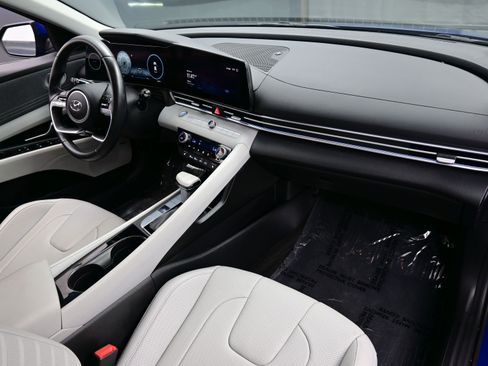 Certified 2023 Hyundai Elantra Limited image 16