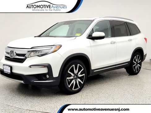 Used 2021 Honda Pilot Touring image 1