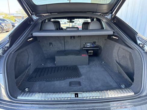 Used 2023 Audi e-tron Premium w/ Convenience Plus Package image 10