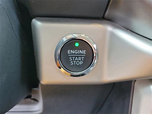 Used 2024 Ford Expedition Max XLT image 28