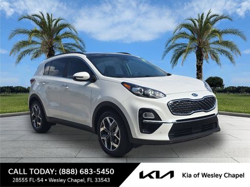 Certified 2022 Kia Sportage EX w/ EX Technology Package FWD image 1