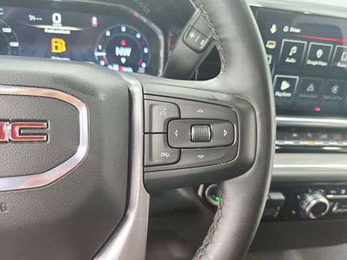 Used 2025 GMC Sierra 1500 SLT image 25
