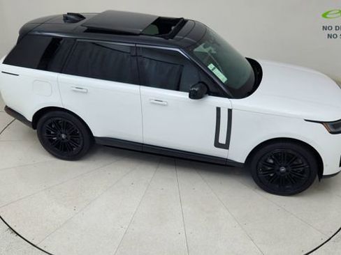 Used 2025 Land Rover Range Rover SE AWD/4WD image 75
