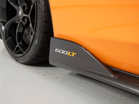 Used 2020 McLaren 600LT Spider RWD image 44