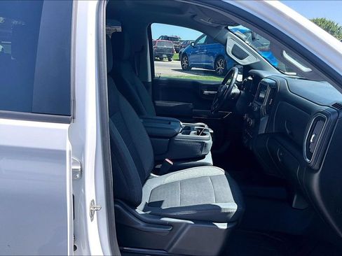 Used 2019 Chevrolet Silverado 1500 LT w/ Convenience Package AWD/4WD image 7