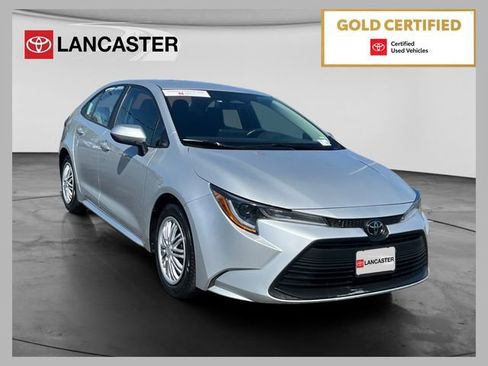 Certified 2023 Toyota Corolla LE image 1