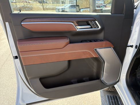 New 2026 GMC Sierra 2500 Denali Ultimate image 12