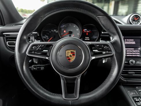 Used 2021 Porsche Macan S image 27