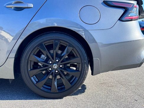 Used 2022 Nissan Maxima SR w/ Sport Mat Group image 39