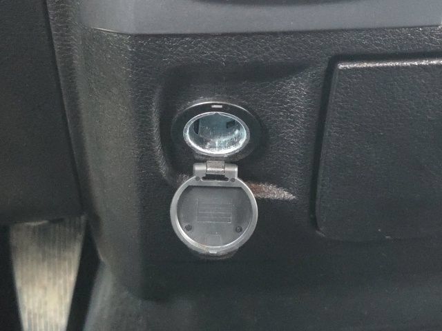 Used 2022 RAM 1500 Warlock AWD/4WD image 31