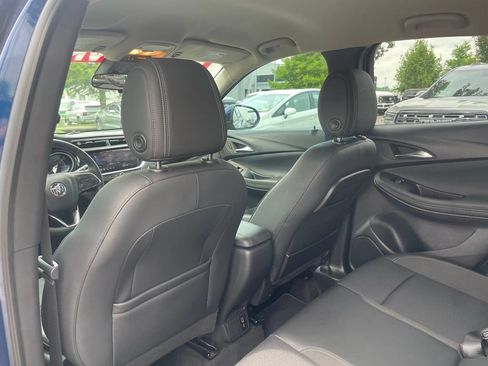 Used 2023 Buick Encore GX Select FWD image 23