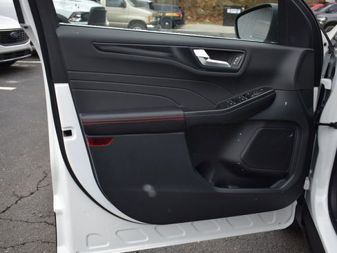 New 2026 Ford Escape ST-Line w/ Cold Weather Package AWD/4WD image 19