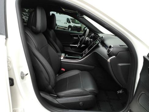Used 2023 Mercedes-Benz C 300 Sedan image 19