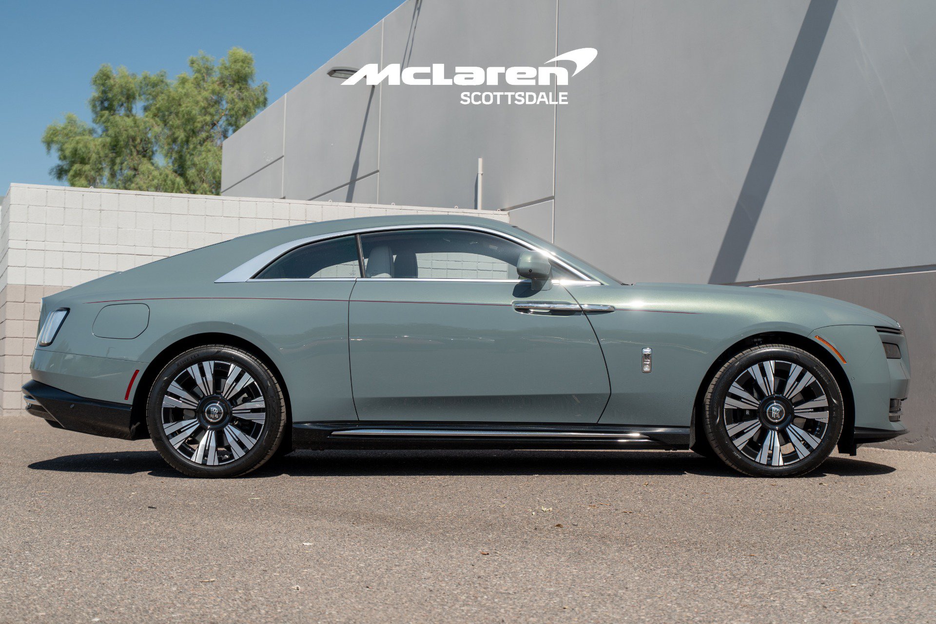 Used 2024 Rolls-Royce Spectre w/ Spectre Launch Package AWD/4WD image 8