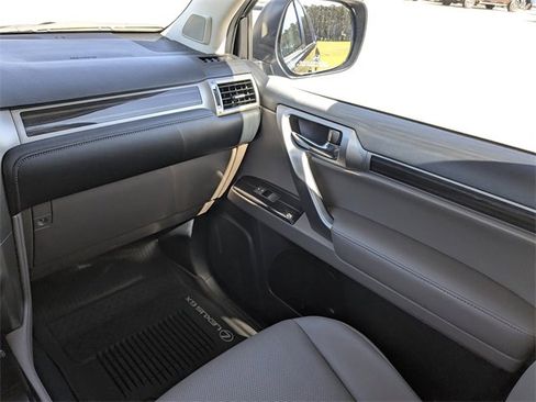 Used 2021 Lexus GX 460 Premium image 17