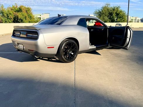 Used 2015 Dodge Challenger R/T w/ Quick Order Package 28B R/T RWD image 46