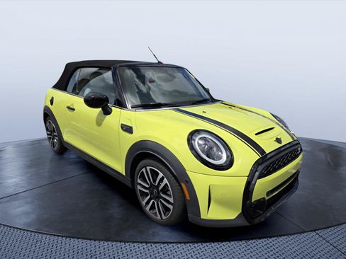 Used 2023 MINI Cooper S FWD image 1