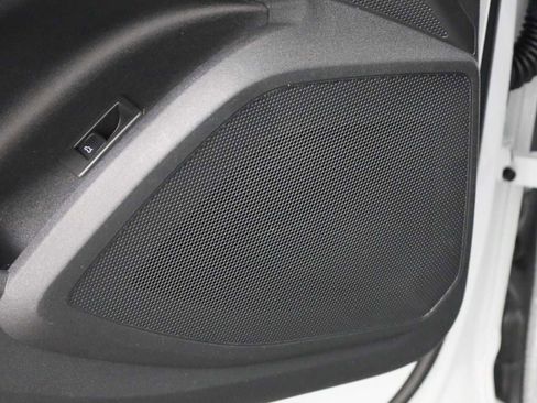 New 2025 Audi Q5 Premium Plus image 17