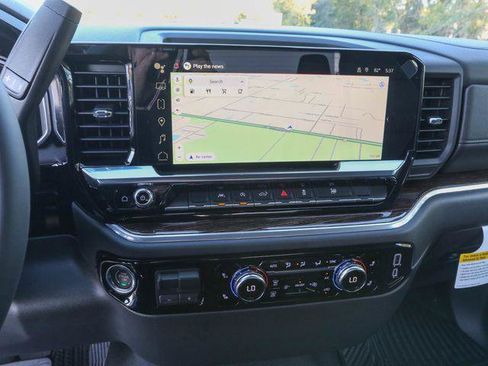 New 2026 GMC Sierra 1500 SLE image 20