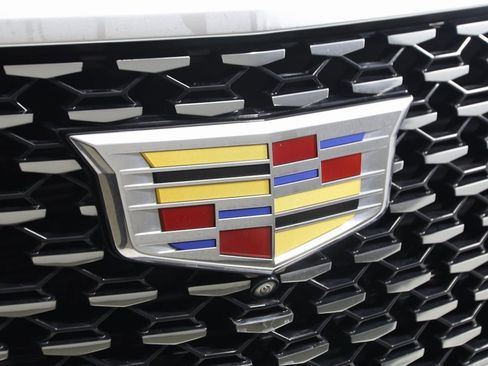 Used 2023 Cadillac Escalade Premium Luxury image 19