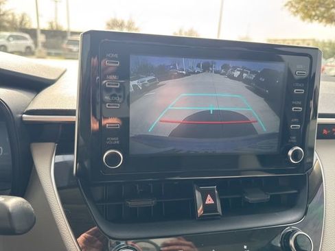 Used 2020 Toyota Corolla LE w/ Carpet Mat Package (TMS) image 12