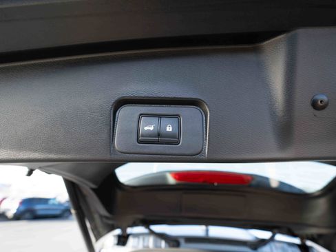 Used 2023 Nissan Rogue SV w/ SV Premium Package image 29