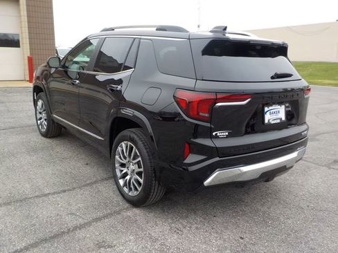 New 2026 GMC Terrain Denali w/ LPO, Black Badging Package AWD/4WD image 5