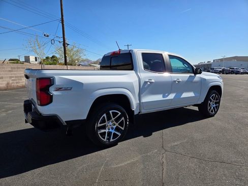 Used 2024 Chevrolet Colorado Z71 w/ Z71 Convenience Package 2 image 6