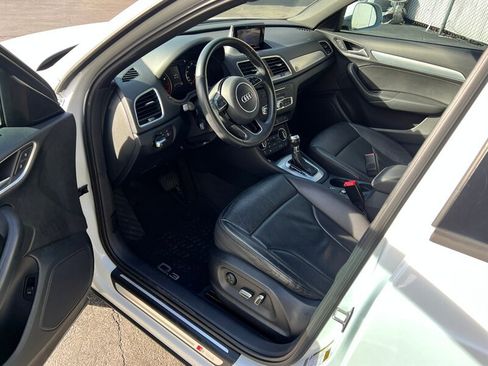 Used 2018 Audi Q3 2.0T Premium w/ Convenience Package image 16
