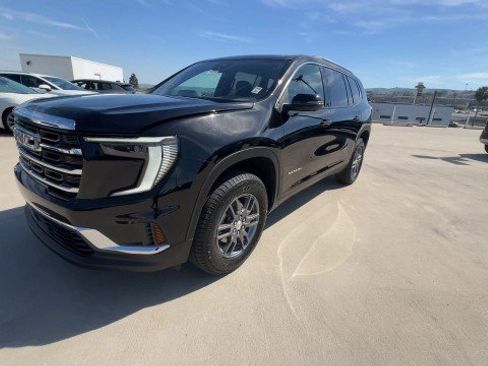 Used 2025 GMC Acadia Elevation image 4