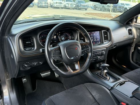 Used 2022 Dodge Charger Scat Pack RWD image 11