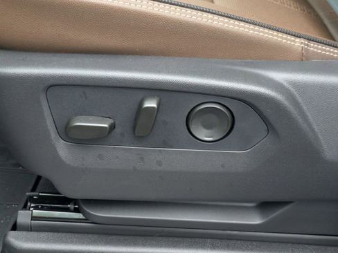 New 2026 Chevrolet Suburban High Country image 13