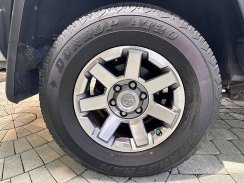 Used 2014 Toyota FJ Cruiser 4WD w/ Upgrade Package image 35