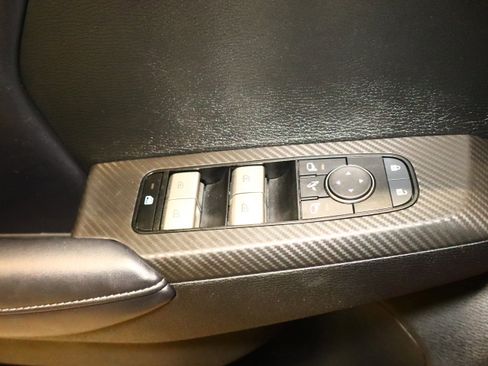 Used 2024 Mitsubishi Outlander SE image 42