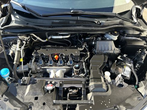 Used 2021 Honda HR-V EX image 12