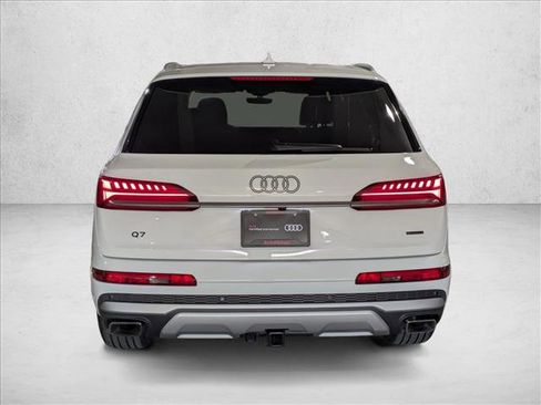 Certified 2025 Audi Q7 3.0T Premium w/ Convenience Package image 7