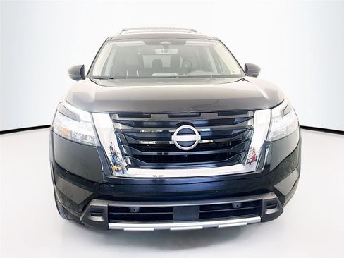 Used 2023 Nissan Pathfinder SL w/ SL Premium Package FWD image 27