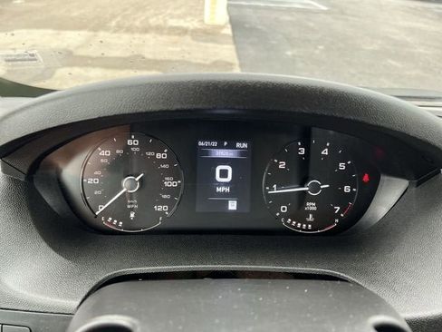 Used 2025 RAM ProMaster 2500 w/ Convenience Group FWD image 12