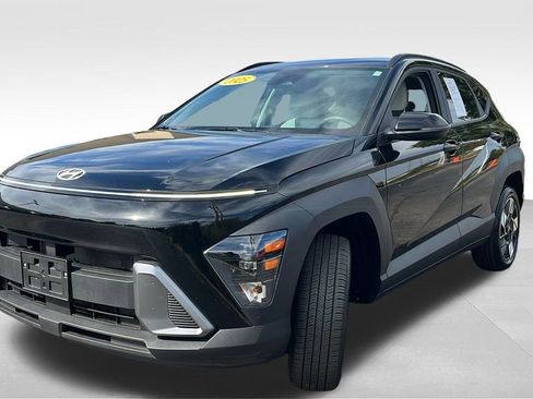 Used 2025 Hyundai Kona SEL image 7